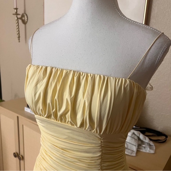MESHKI NWT Yellow Celena Rushed Thin Strap Mini Dress Size Medium In Lemon‎ - Picture 5 of 9